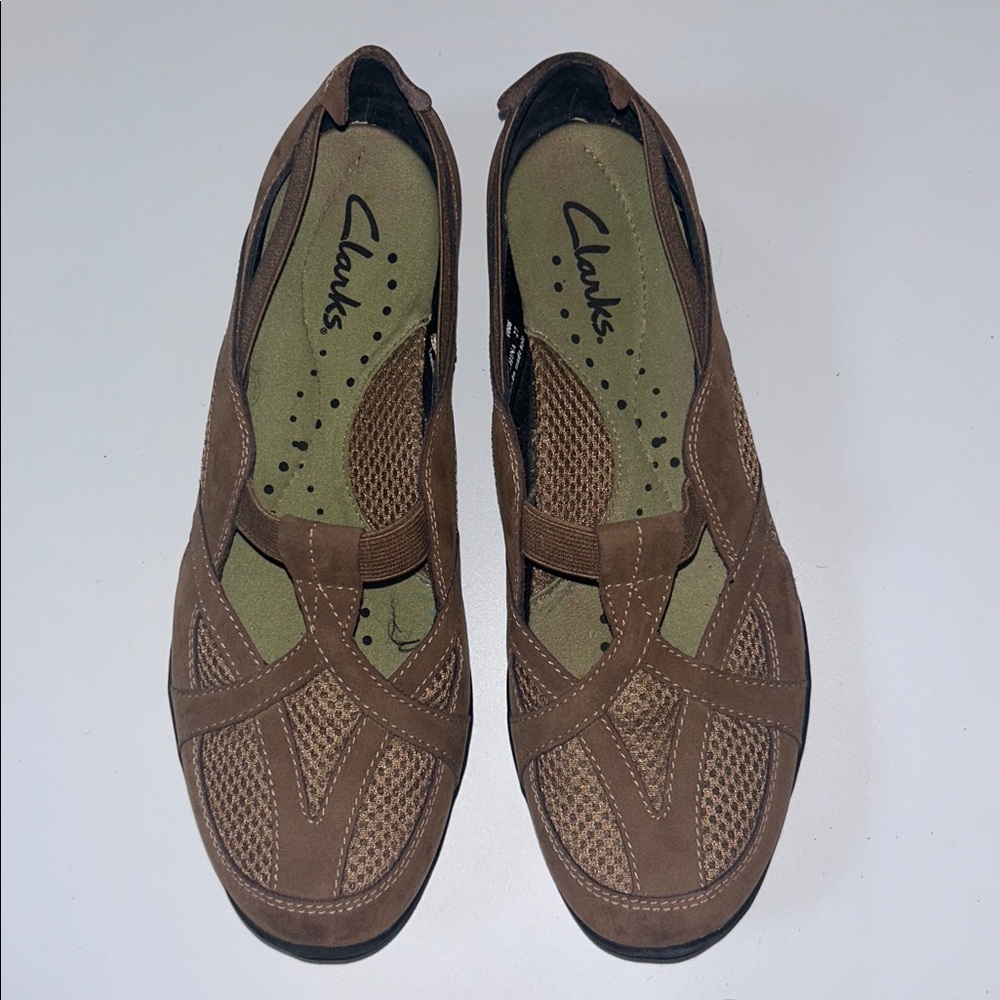 Clarks Women’s Ahead Slip-on Leather t-strap style 85748 Walking Shoes, 7.5